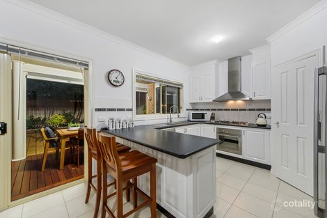 Property photo of 14 Renfrey Gardens Caroline Springs VIC 3023