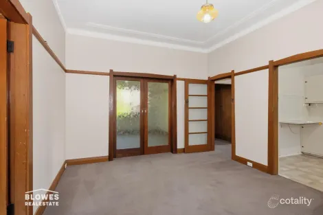 Property photo of 44 Allenby Road Orange NSW 2800