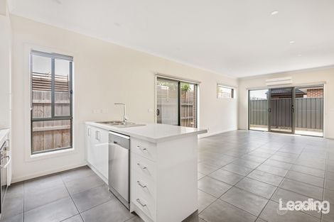 Property photo of 3/2 Border Boulevard Sunbury VIC 3429
