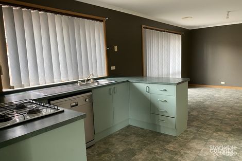 Property photo of 72 Kialla Lakes Drive Kialla VIC 3631