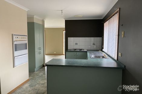 Property photo of 72 Kialla Lakes Drive Kialla VIC 3631