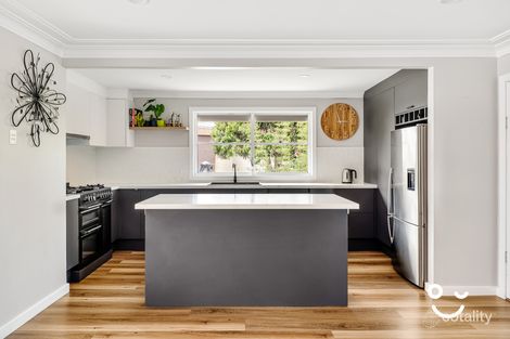 Property photo of 21 Girvan Crescent Corrimal NSW 2518