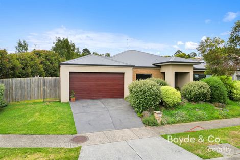 15 Manikato Dr, Drouin, VIC 3818