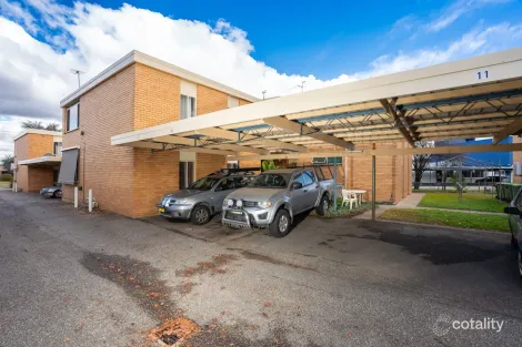 Property photo of 10/562 Union Road Lavington NSW 2641