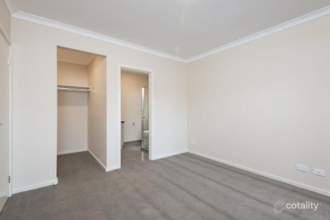 Property photo of 39 Edara Circuit Greenvale VIC 3059