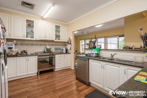 Property photo of 5 Kinlock Avenue Murrumbeena VIC 3163