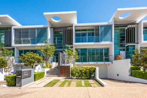 8102 Ephraim Island Pde, Paradise Point, QLD 4216