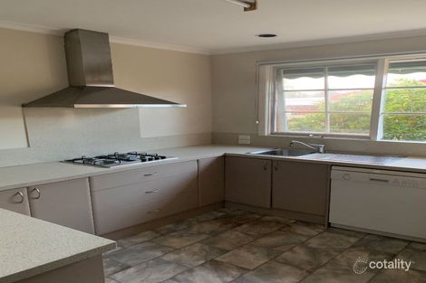 Property photo of 11 Walton Heath Crescent Mount Waverley VIC 3149