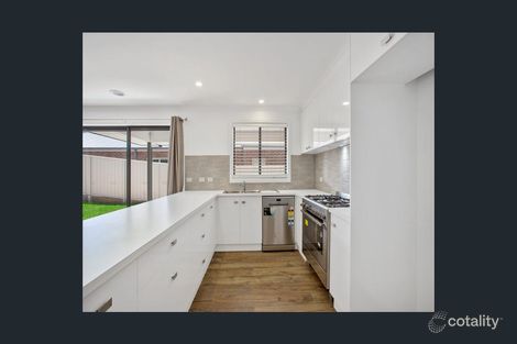 Property photo of 29 Brewer Drive West Wodonga VIC 3690