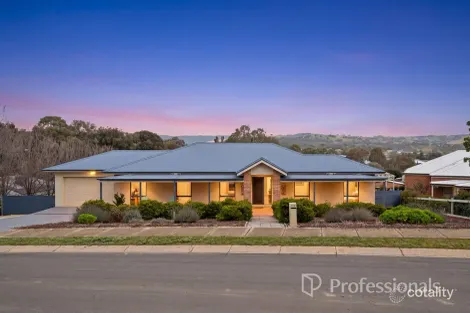 16 CORELLA WAY, WODONGA, VIC 3690