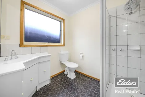 Property photo of 13 Stagecoach Close Hoppers Crossing VIC 3029