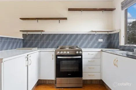 Property photo of 329 Lakedge Avenue Berkeley Vale NSW 2261