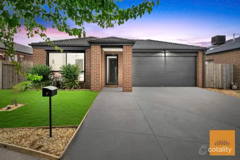 7 Clement Way, Melton South, VIC 3338