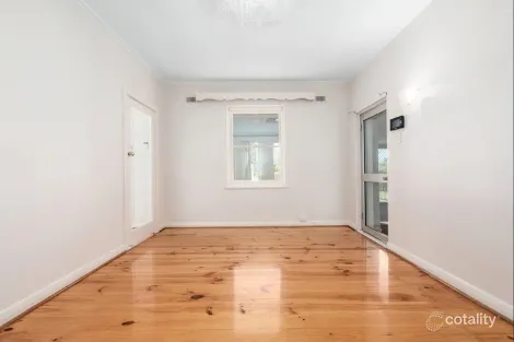 Property photo of 4 Coleridge Crescent Clearview SA 5085