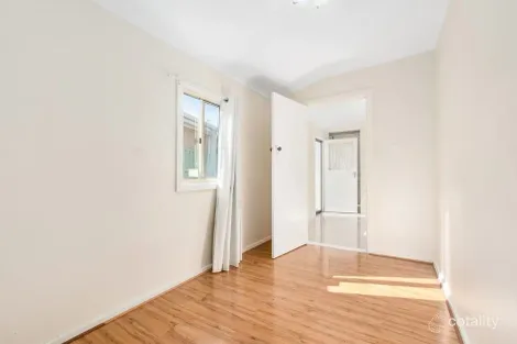 Property photo of 4 Coleridge Crescent Clearview SA 5085