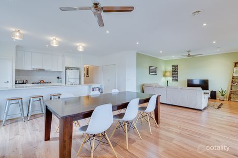 Property photo of 3 Central Park Court Ballan VIC 3342