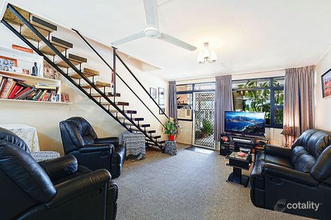 Property photo of 3/49 Surf Parade Broadbeach QLD 4218