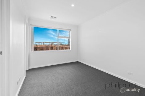 Property photo of 21 Hardy Walk Lightsview SA 5085