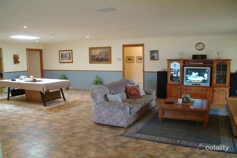 Property photo of 3 Tingle Close Narre Warren VIC 3805