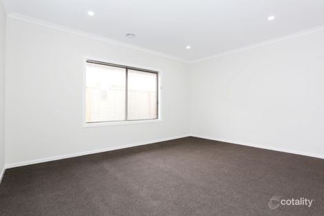 Property photo of 25 Tindale Boulevard Werribee VIC 3030