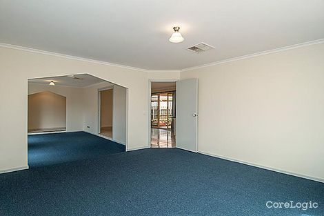 Property photo of 5 Dodemaide Place Brookfield VIC 3338