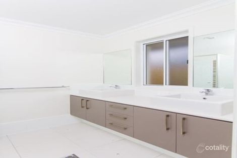 Property photo of 52 Wimmera Crescent Upper Coomera QLD 4209