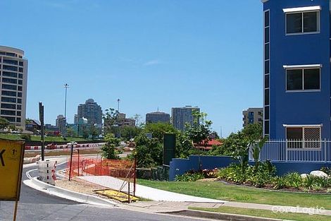 Property photo of 20/45 Deakin Street Kangaroo Point QLD 4169