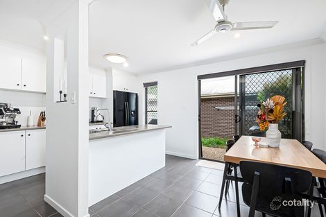 Property photo of 2/6 Anlaby Drive Pimpama QLD 4209
