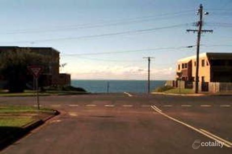 Property photo of 17 Queen Street Scarborough QLD 4020