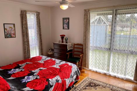 Property photo of 38 Healey Close Wodonga VIC 3690