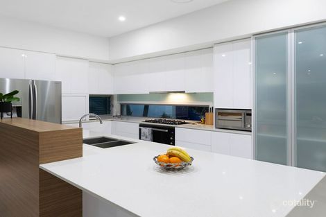 Property photo of 9120 Peter Senior Drive Hope Island QLD 4212