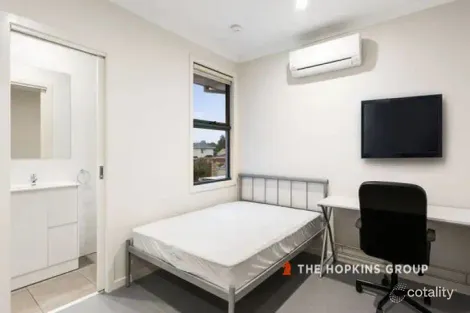 Property photo of 2/23 Koonawarra Street Clayton VIC 3168