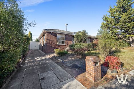 Property photo of 77 Sternberg Crescent Wanniassa ACT 2903
