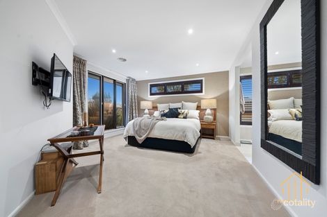Property photo of 1 Blue Bush Way Cranbourne East VIC 3977