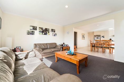 Property photo of 17 Triumph Way Skye VIC 3977