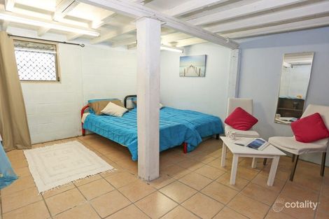 Property photo of 17 Rosella Street Slade Point QLD 4740