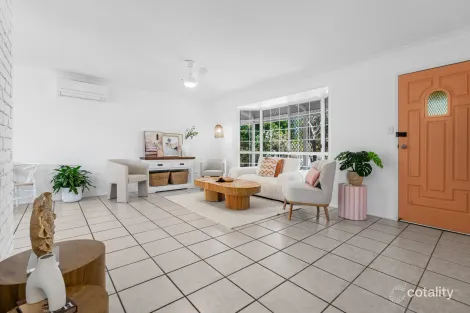 Property photo of 8 Caloundra Street Manly West QLD 4179