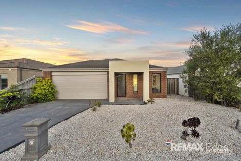 Property photo of 27 Eagle Way Deer Park VIC 3023