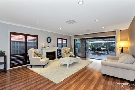 Property photo of 11 Kingscote Way Wollert VIC 3750
