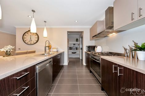 Property photo of 11 Kingscote Way Wollert VIC 3750