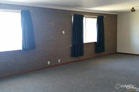 Property photo of 7 Raymond Place Waikiki WA 6169