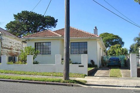 18 Paris St, Carlton, NSW 2218