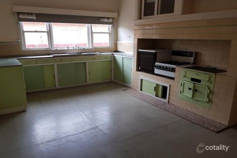 Property photo of 16 Bird Avenue Northcote VIC 3070