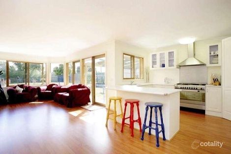 Property photo of 15 St Marks Close Dingley Village VIC 3172