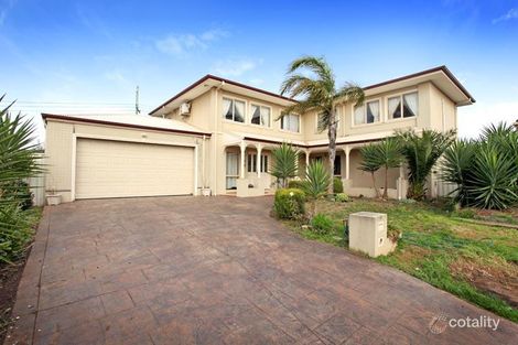 Property photo of 47 Willandra Loop Caroline Springs VIC 3023