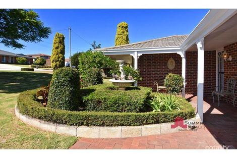 Property photo of 3 Barnes Court Australind WA 6233