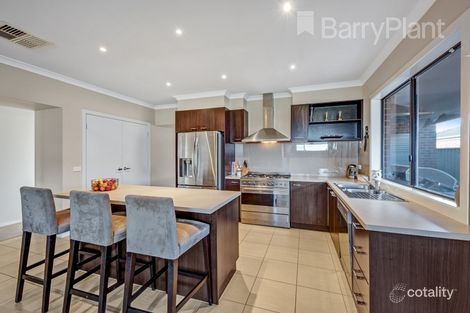 Property photo of 16 Barrus Grove Wyndham Vale VIC 3024