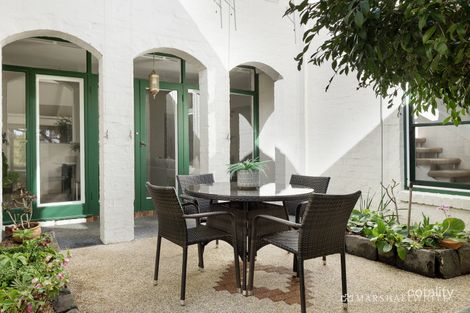 Property photo of 2/12 The Boulevard Hawthorn VIC 3122