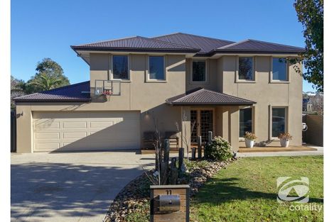 11 Westwood Gr, Pakenham, VIC 3810