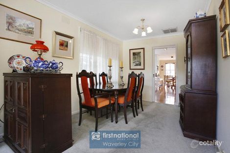 Property photo of 32 Walker Road Mount Waverley VIC 3149